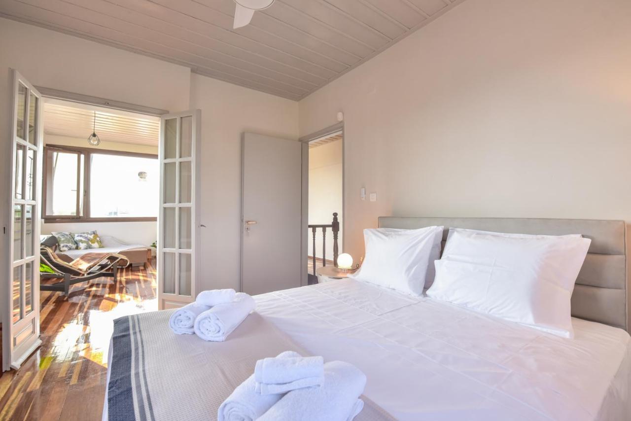 Alexandre Maison Beachfront Gialova Vacation Home Экстерьер фото