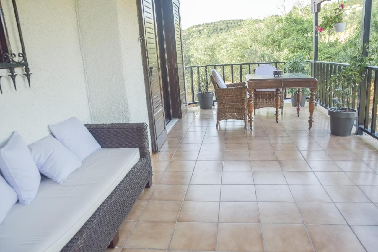Alexandre Maison Beachfront Gialova Vacation Home Экстерьер фото