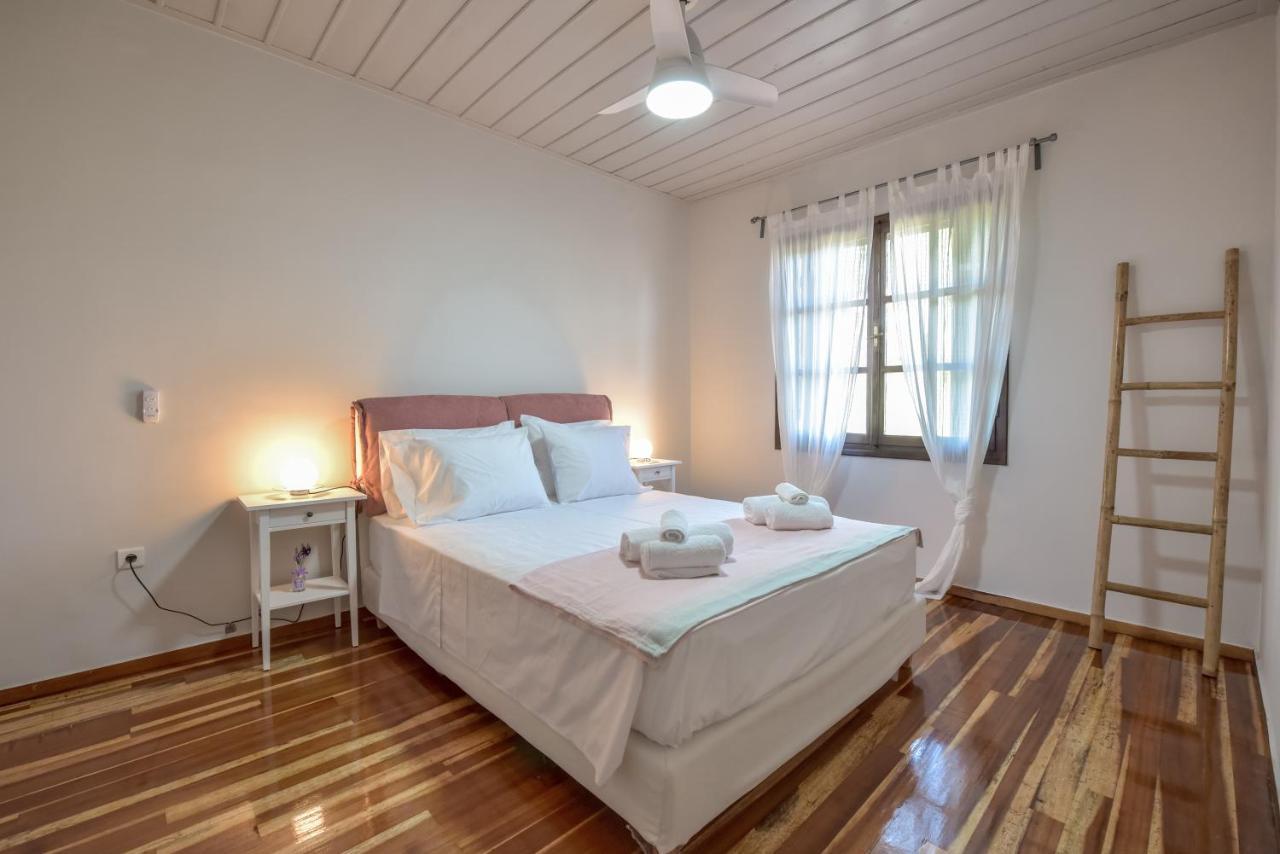 Alexandre Maison Beachfront Gialova Vacation Home Экстерьер фото